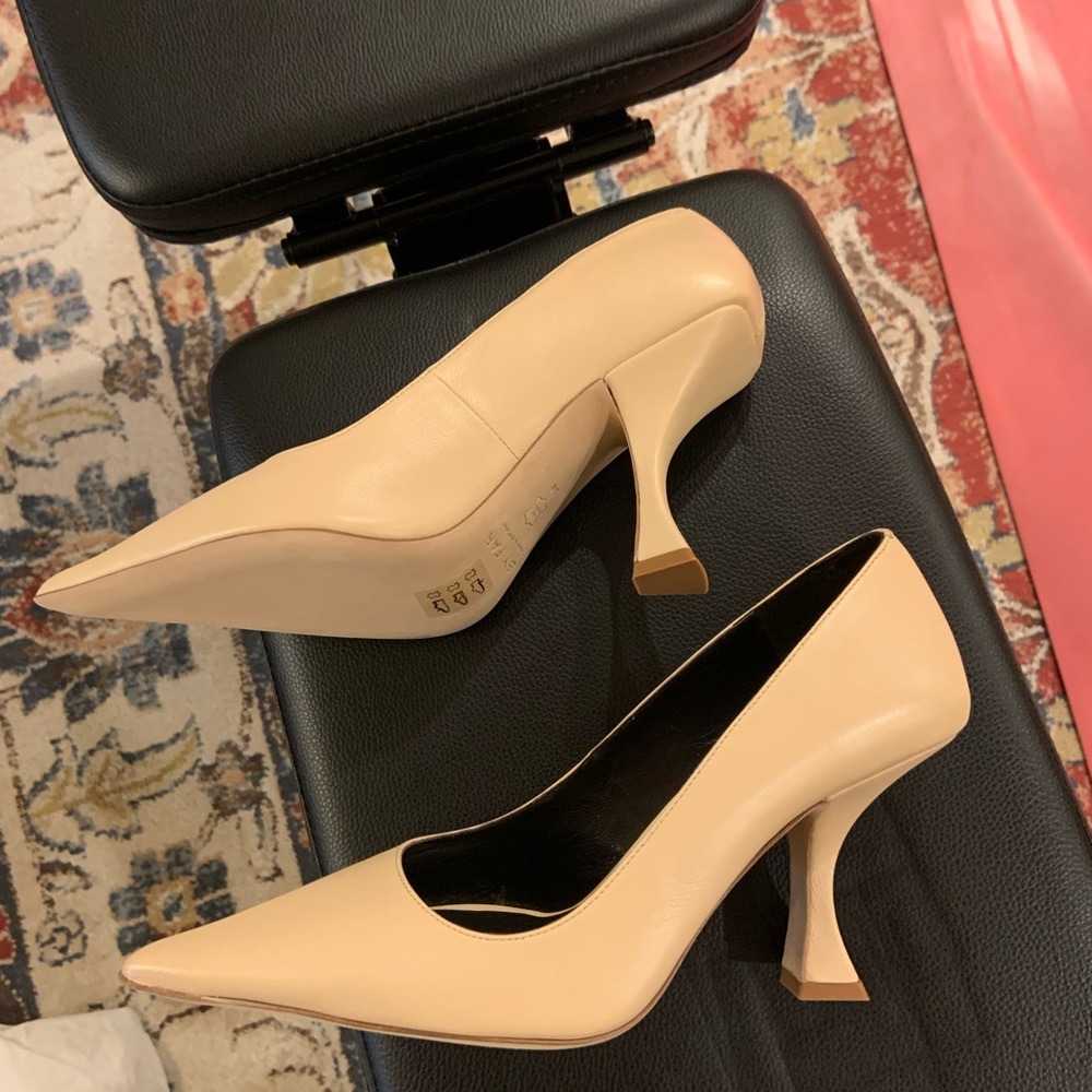 BY FAR Viva 90mm pumps NWT